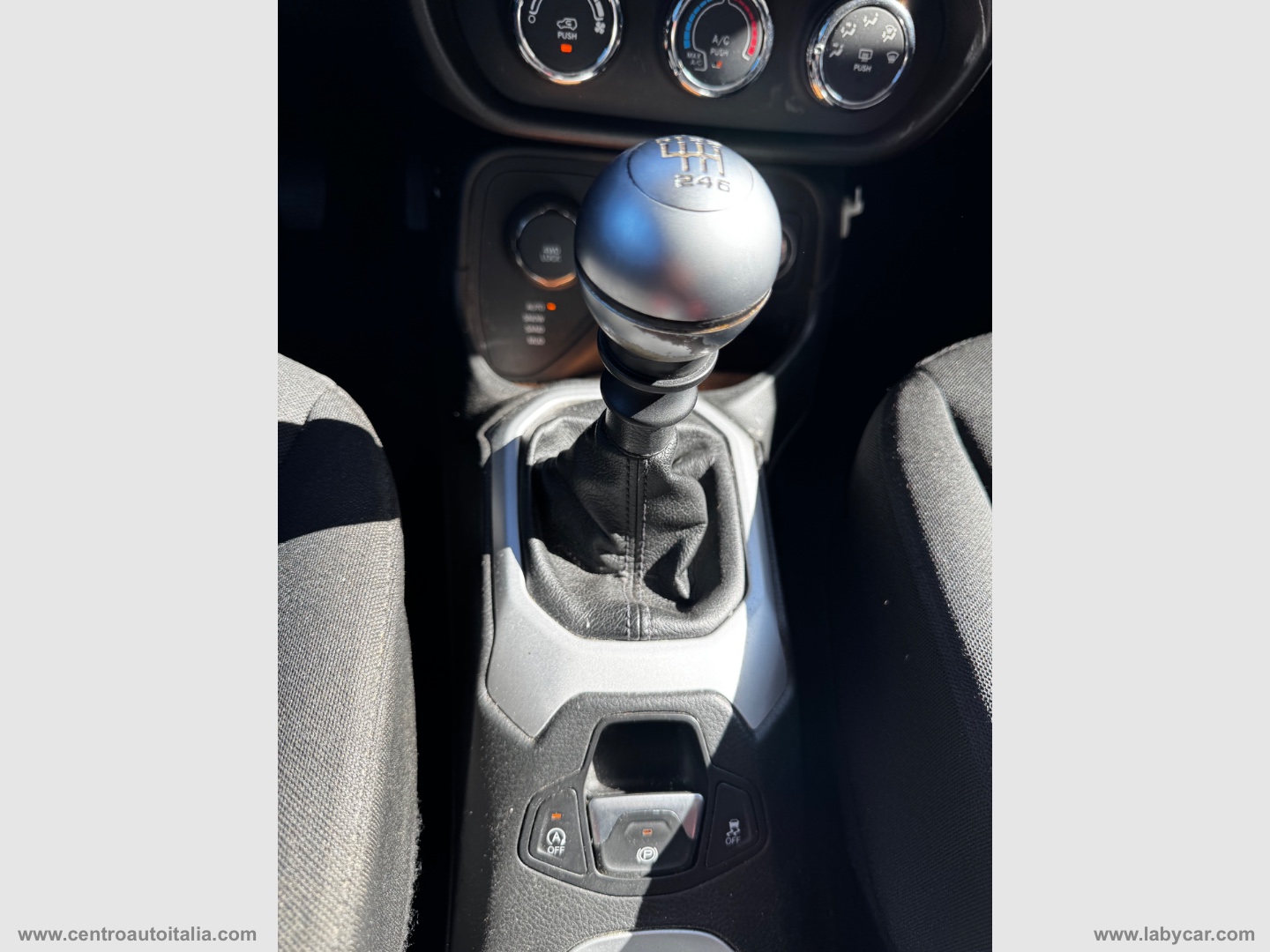 Renegade 2.0 Mjt 4WD Active Drive Sport - immagine 23