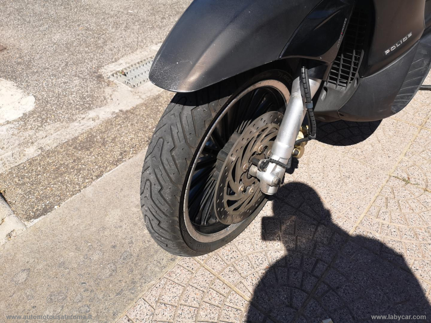 Beverly 300 I.E. POLICE ABS ASR RATE AUTO MOTO SCOOTER - immagine 23