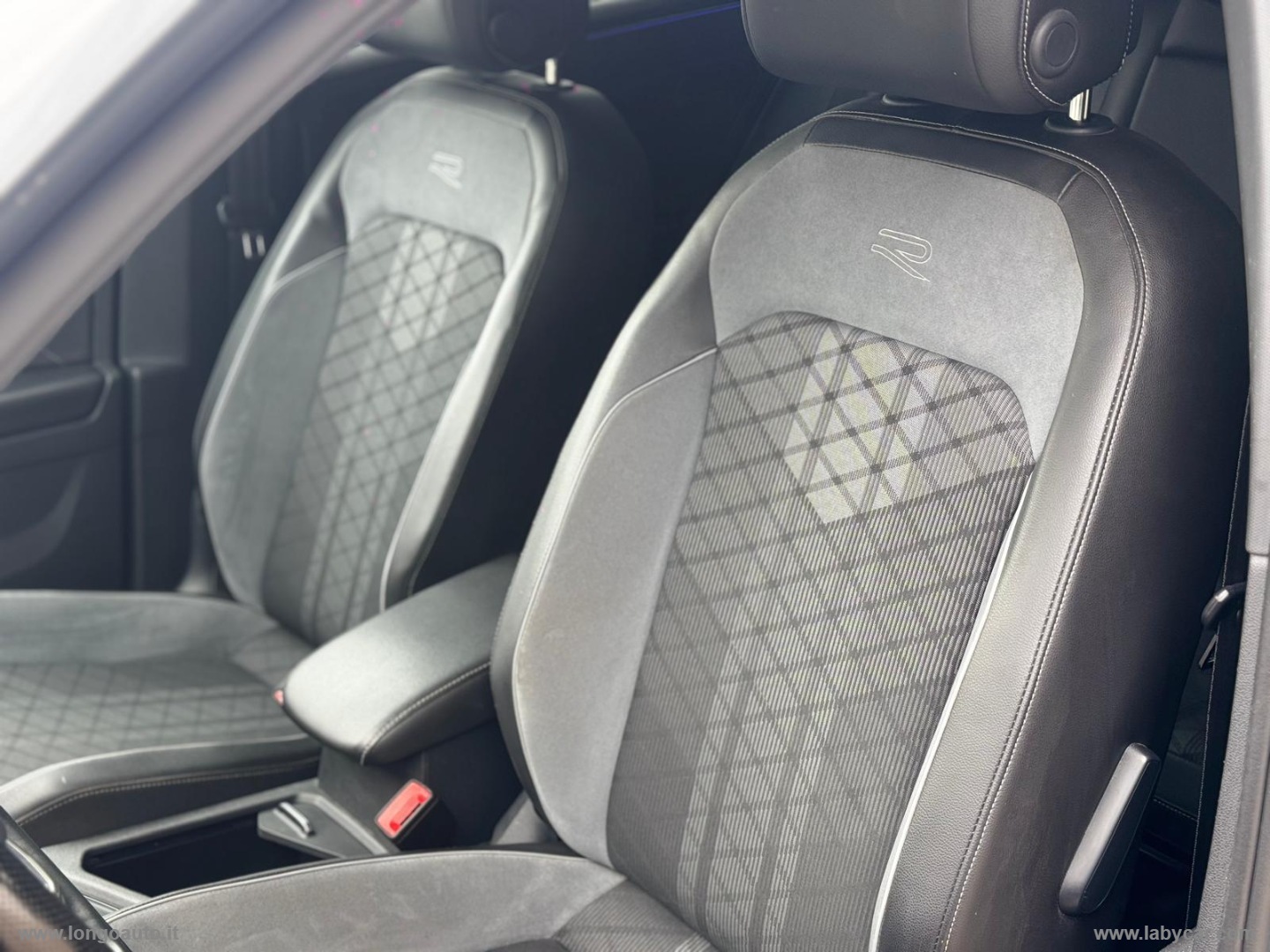Tiguan 2.0 TDI 150 CV DSG R-Line PRONTA CONSEGNA - immagine 23