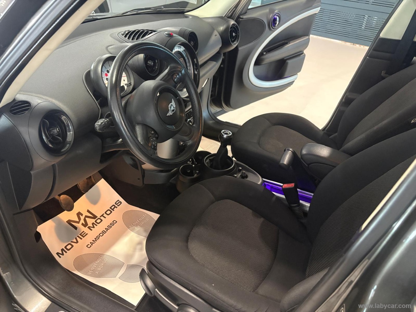 Mini Cooper D Business Countryman ALL4 - immagine 23