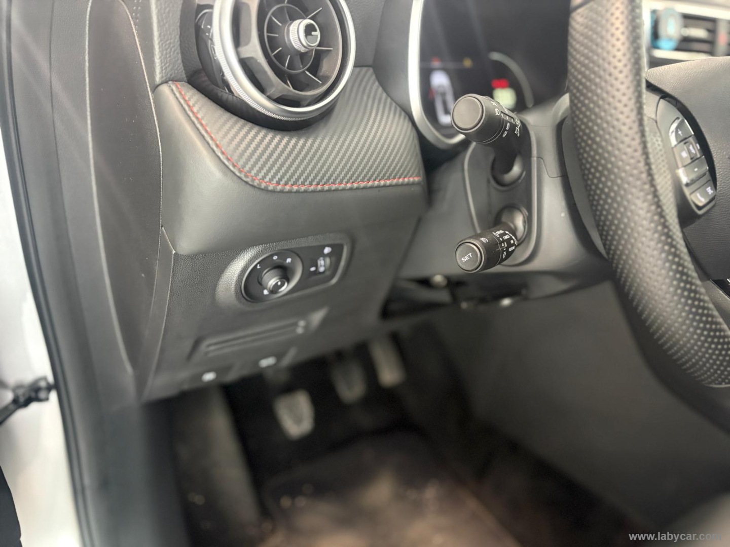ZS Classic 1.5 VTi-tech Luxury - immagine 23