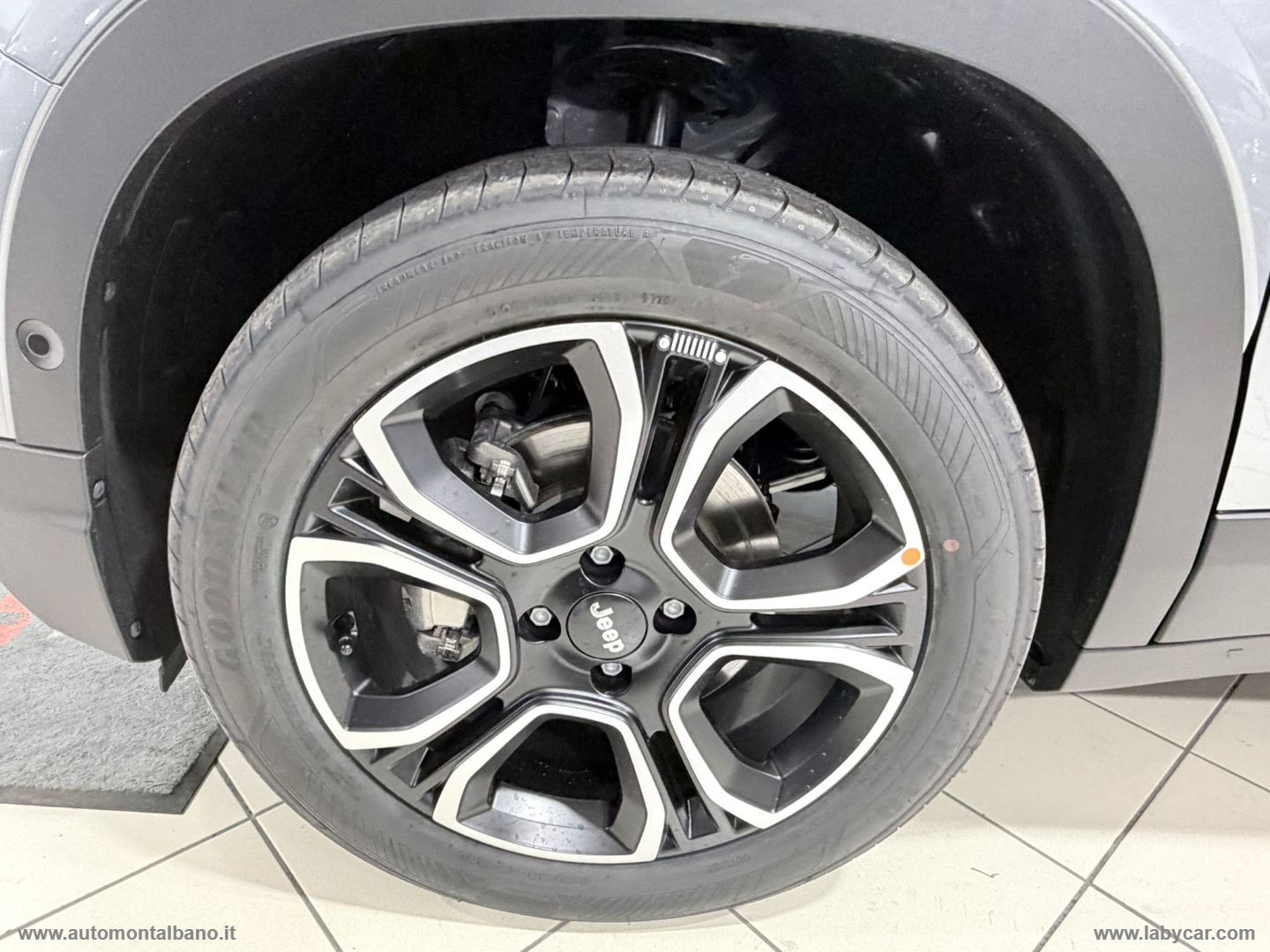 Avenger 1.2 Turbo 110CV e-Hybr. Summit - immagine 23