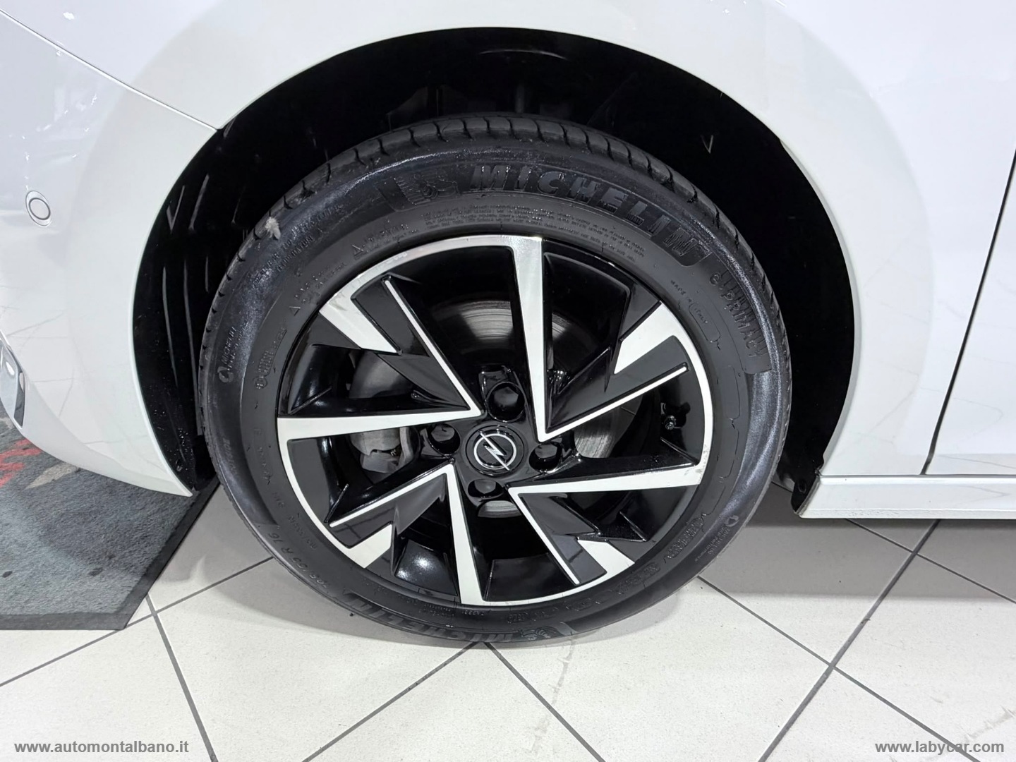 Corsa 1.2 100 CV GS - immagine 23