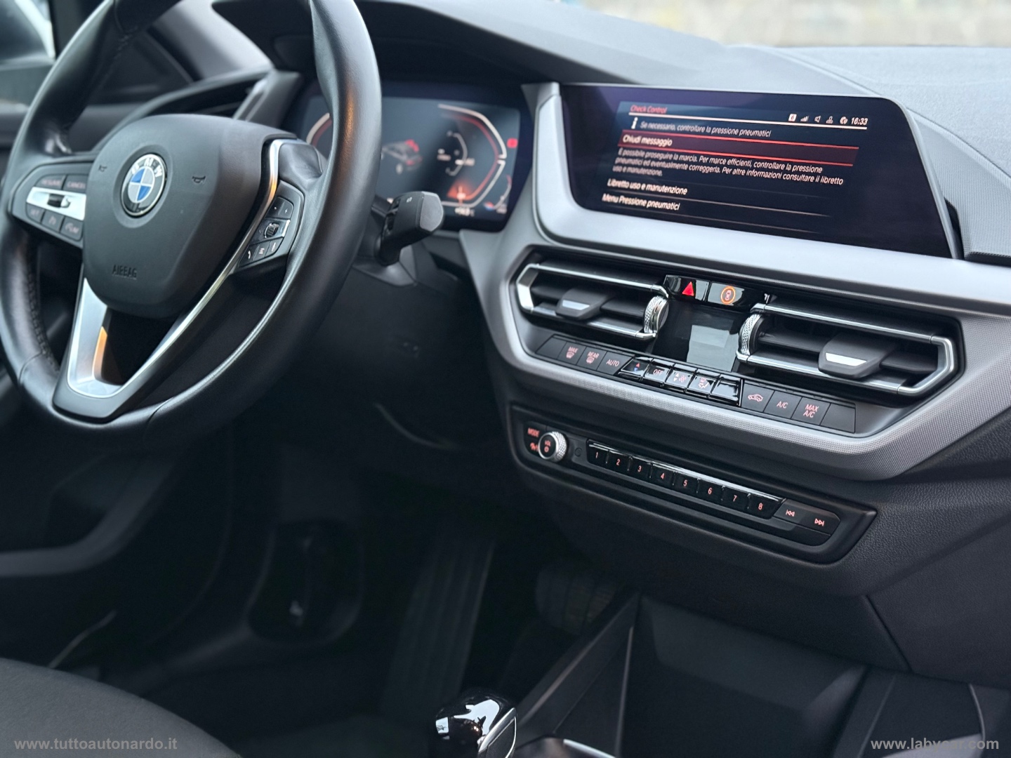 216d Gran Coupé Colorvision Edition aut. - immagine 23