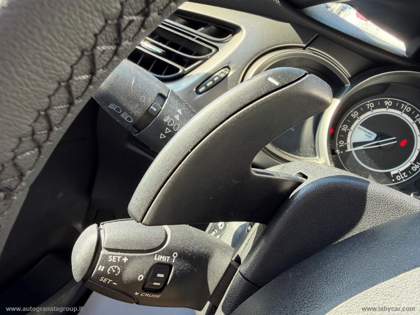 C3 1.4 HDi 70 Exclusive CAMBIO AUTOMATICO! - immagine 23