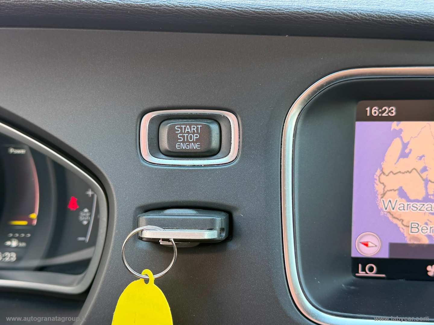 V40 D2 Momentum BELLA AFFARE VERO! - immagine 23