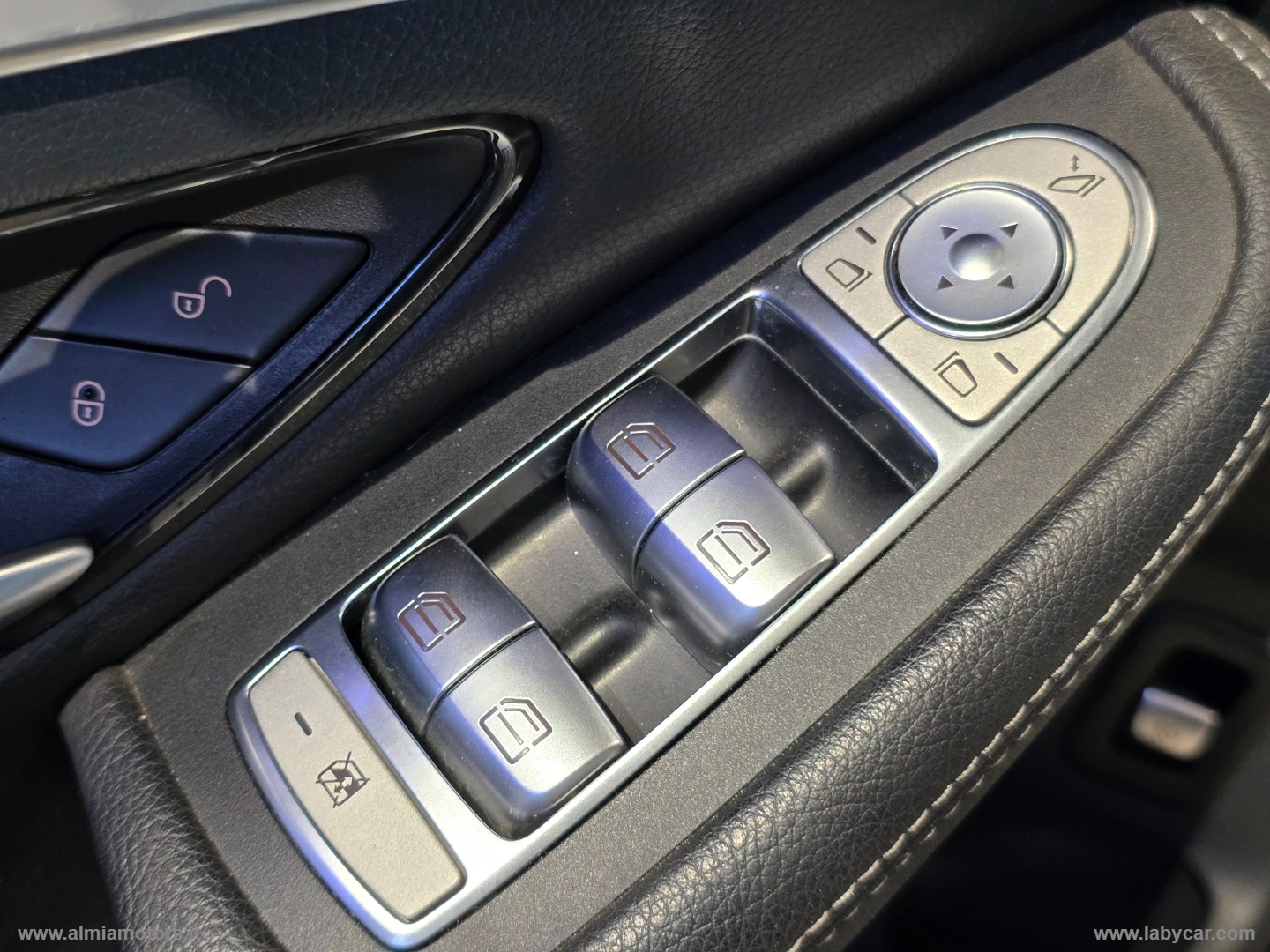 GLC 300 d 4Matic Premium Plus - immagine 23