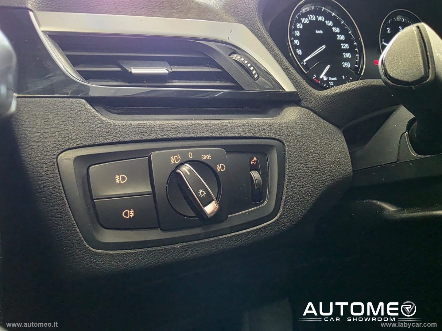 X1 XDrive18d Advantage - immagine 23