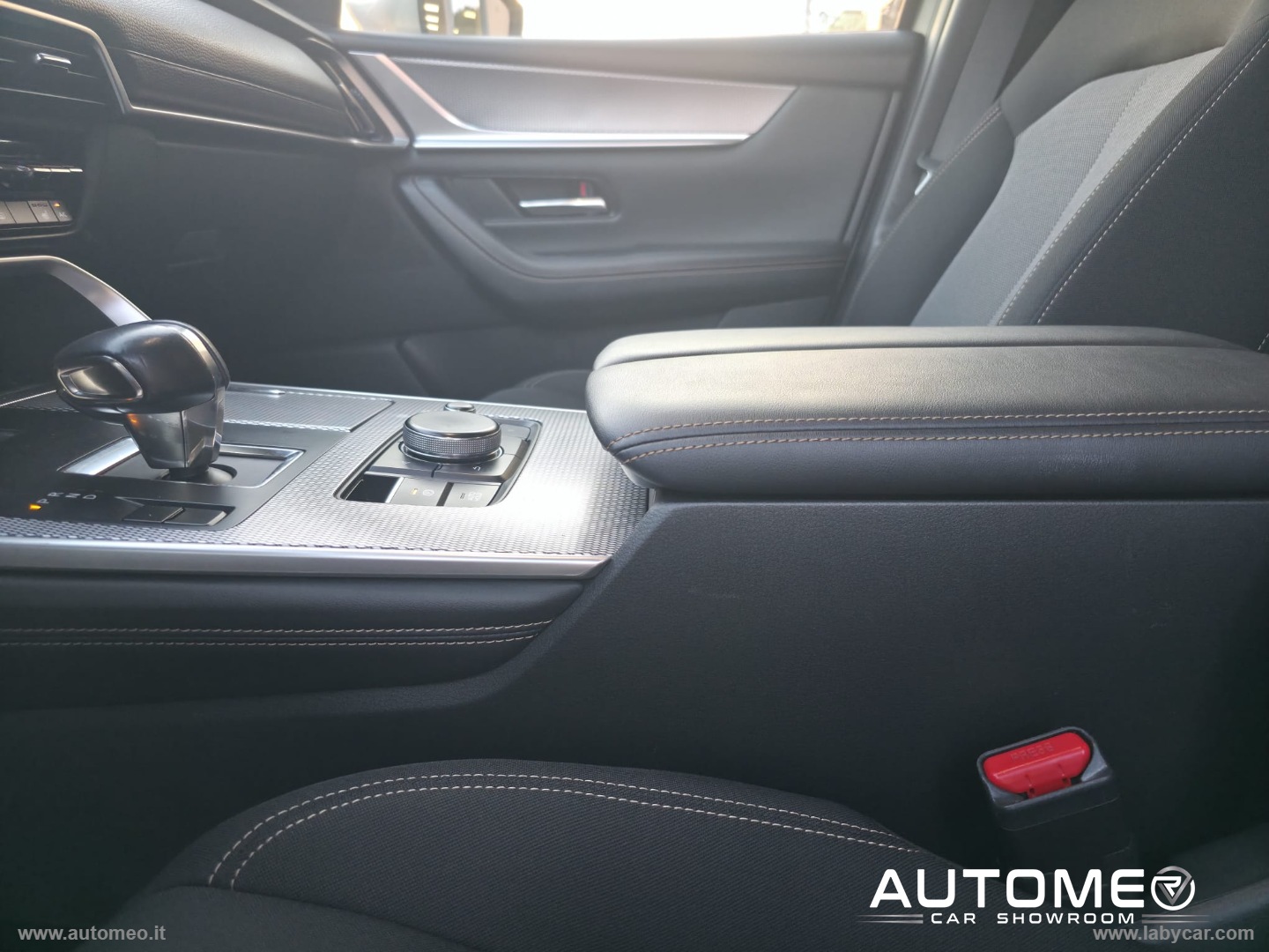 CX-60 3.3L e-Skyactiv D MHEV Excl. Line - immagine 23