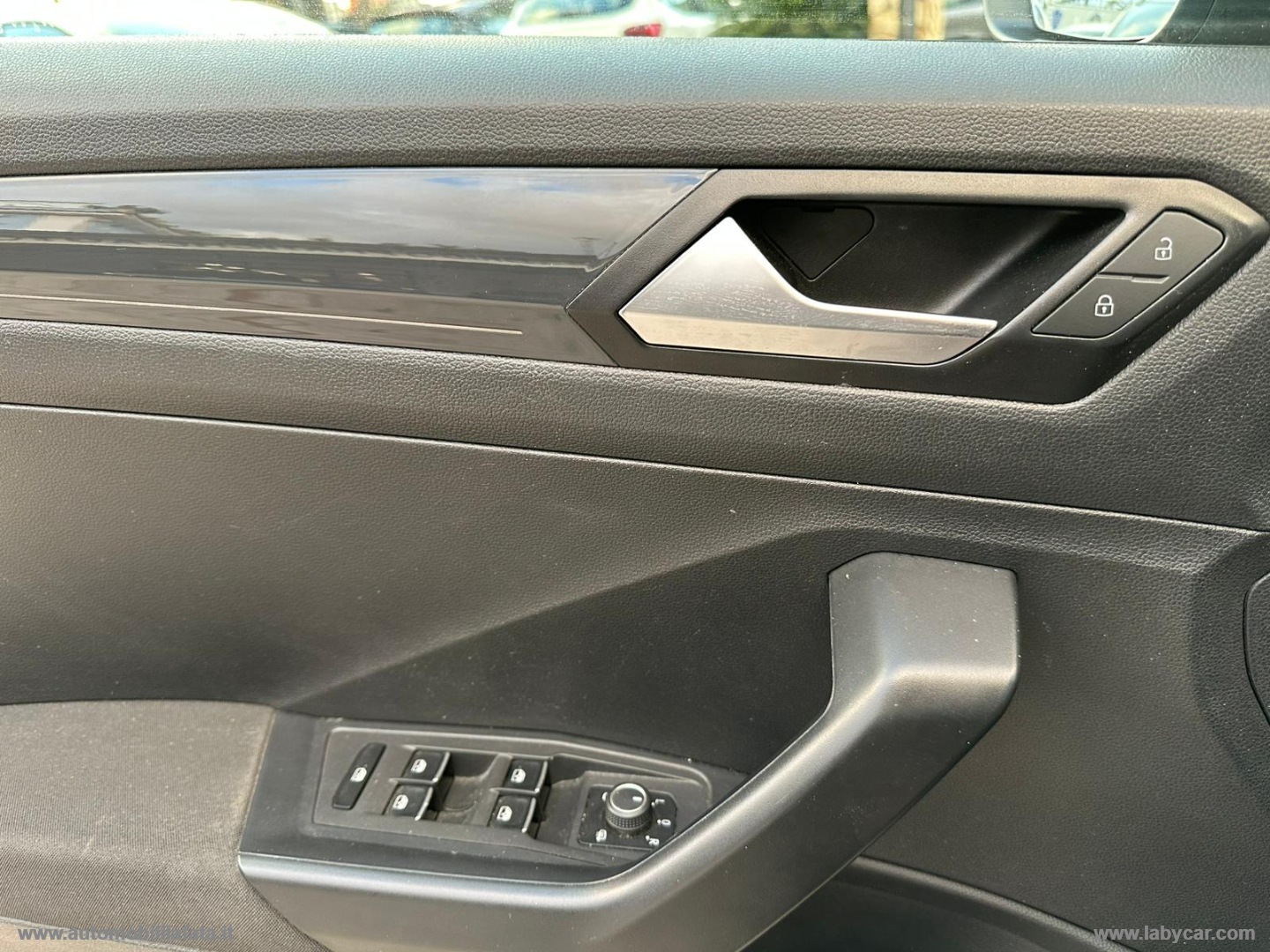 T-Roc 1.6 TDI SCR Advanced BlueMot.Tech. PARI AL NUOVO - immagine 23