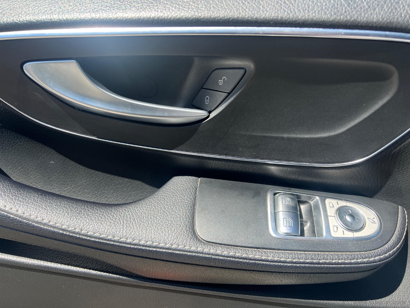 V 250 d Aut. Premium Extralong - immagine 24