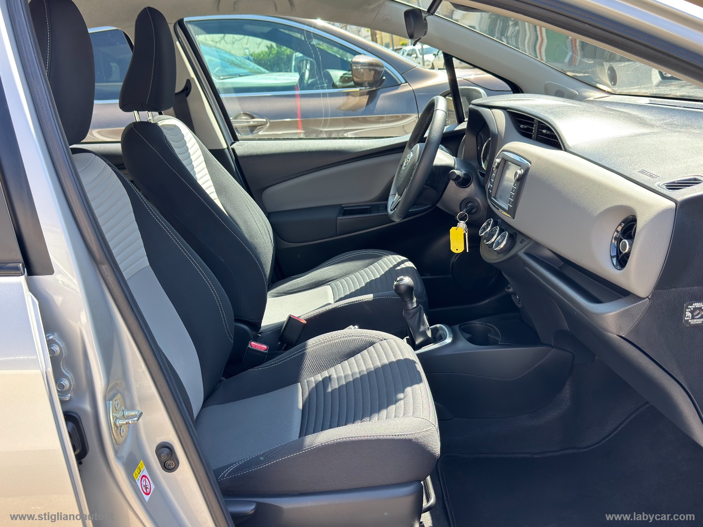 Yaris 1.0 72 CV 5p. Active - immagine 24
