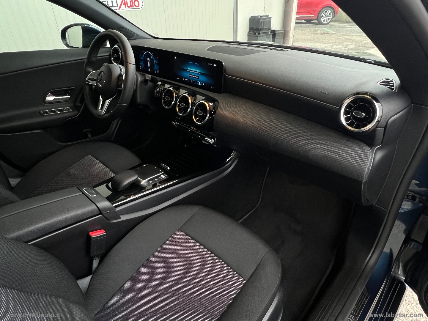CLA 200 d Aut. Shooting Brake Business IVA DEDUCIBILE - immagine 24