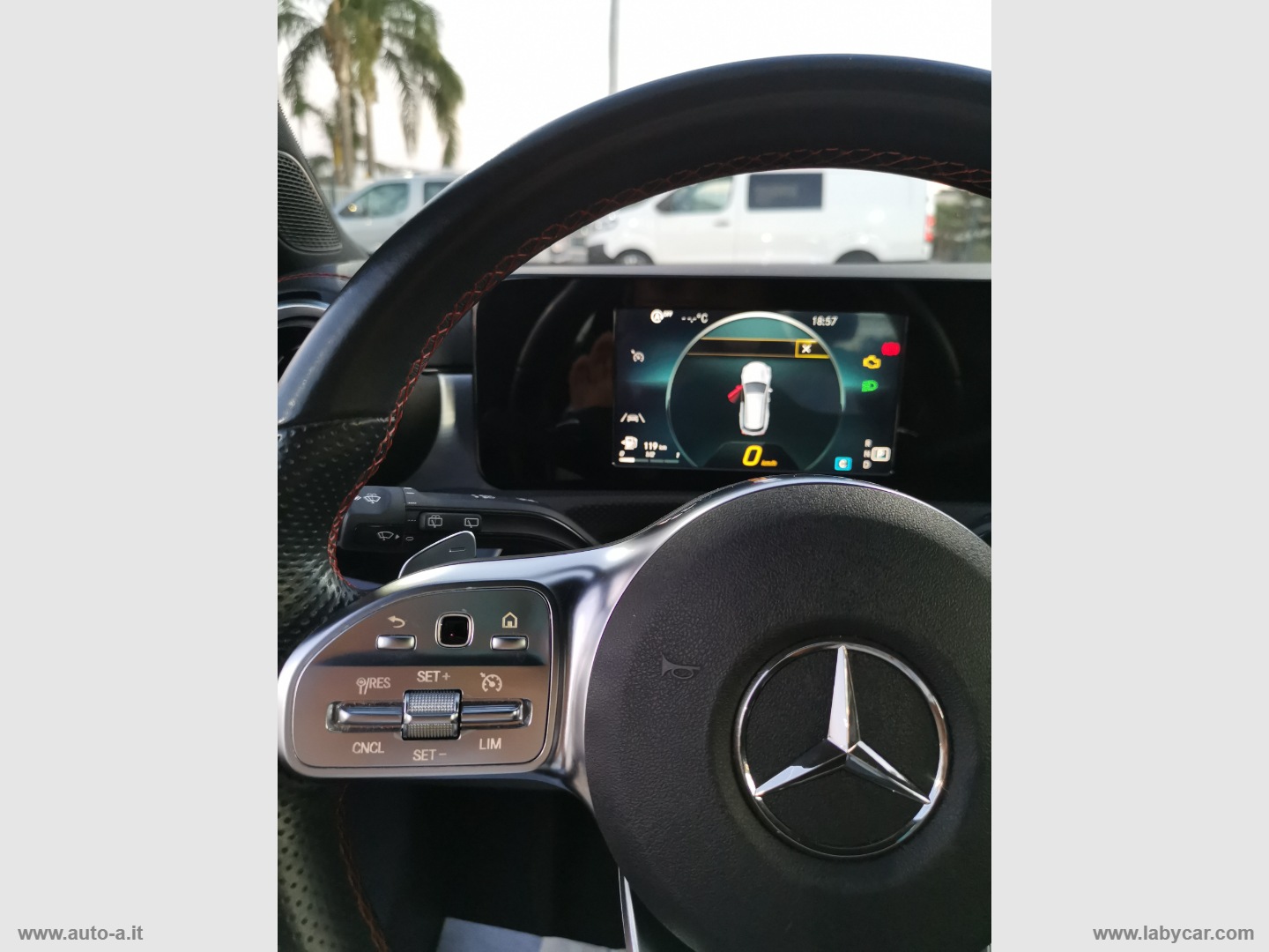 CLA 180 d Aut. Shooting Brake Premium - immagine 24