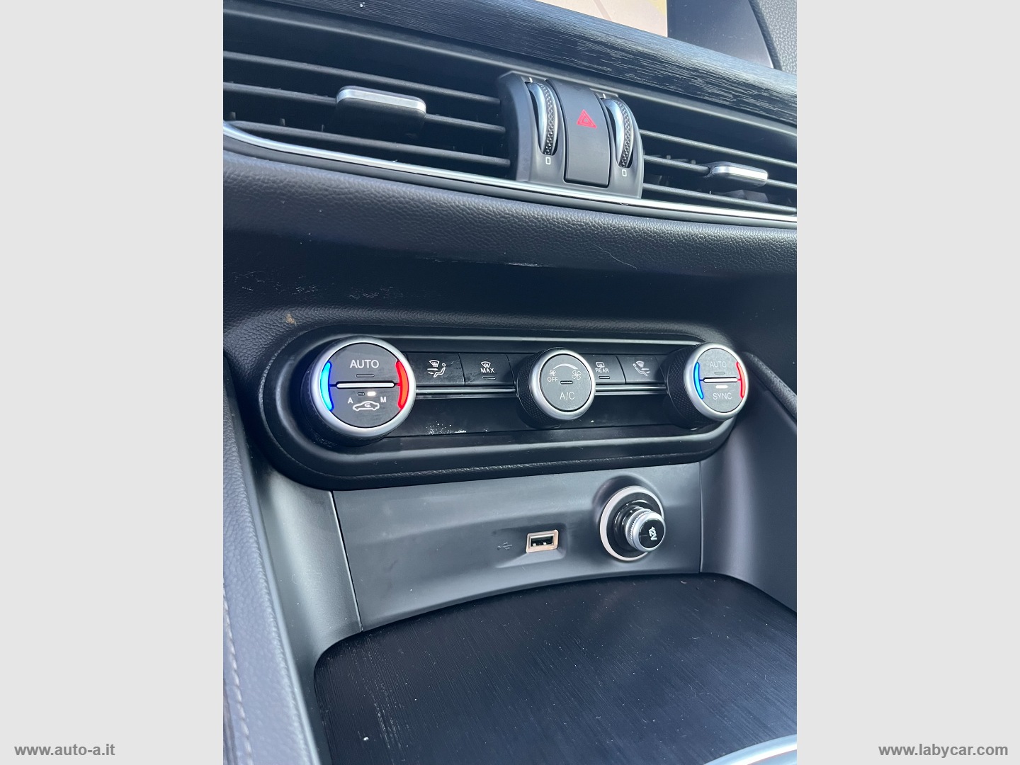 Stelvio 2.2 T.diesel 190 CV AT8 Q4 BUSINESS - immagine 24