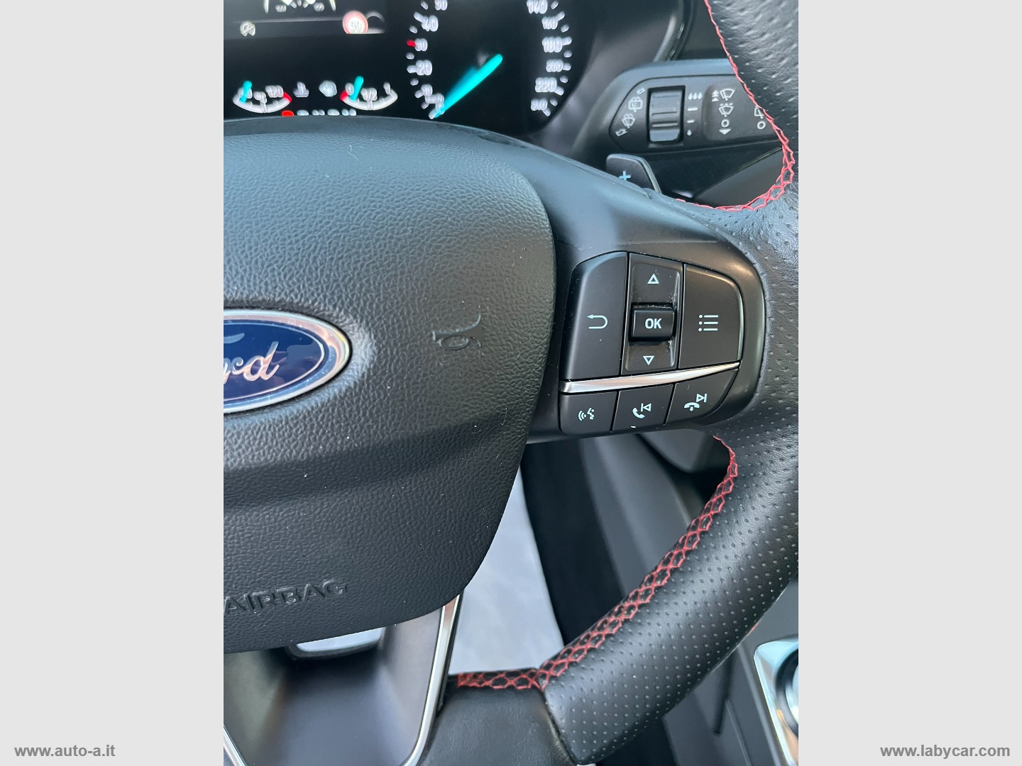 Focus 1.5 EcoBlue 120CV aut. SW ST-LINE - immagine 24