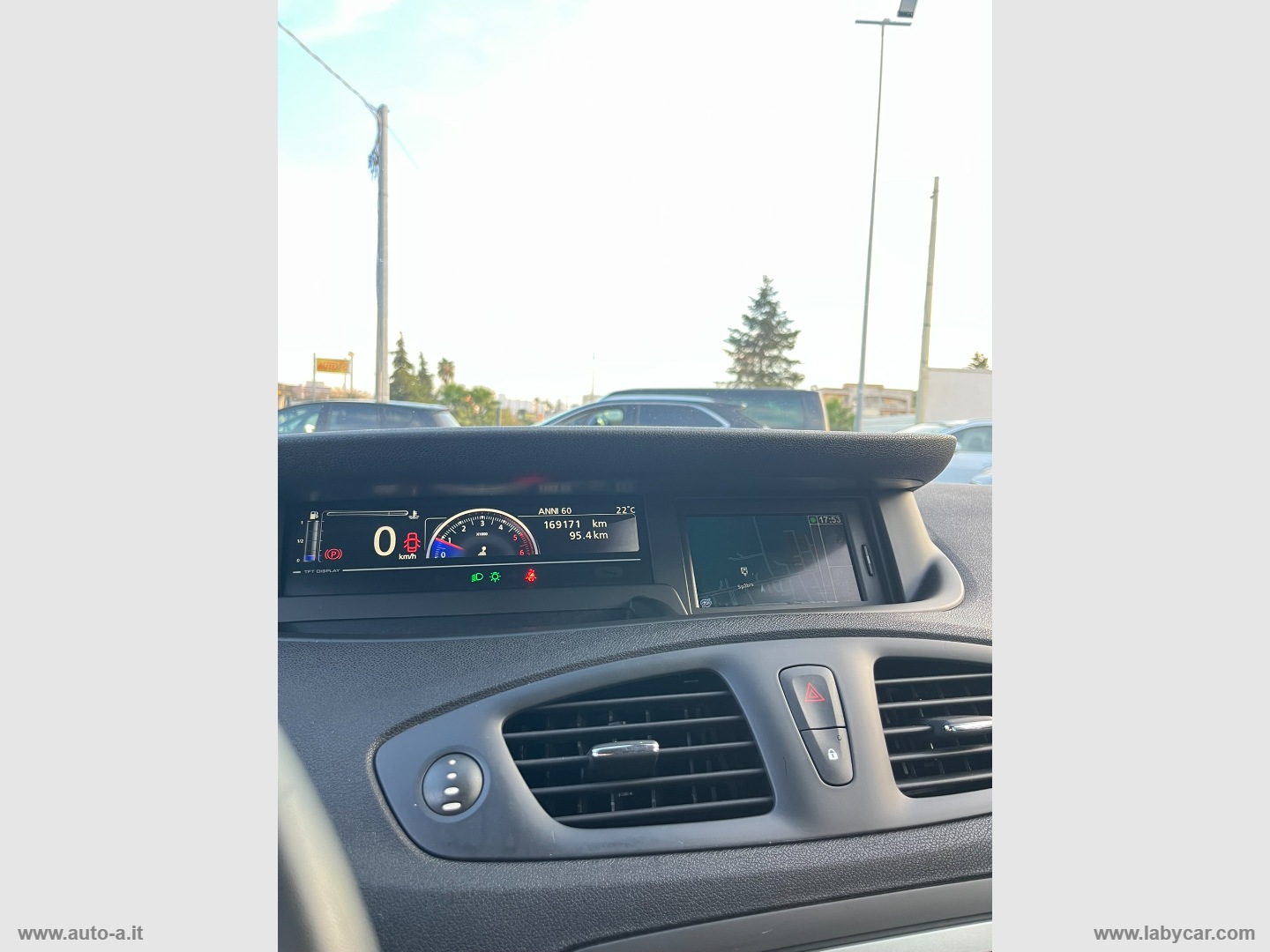 Scénic XMod 1.5 dCi 110 CV EDC Limited - immagine 24