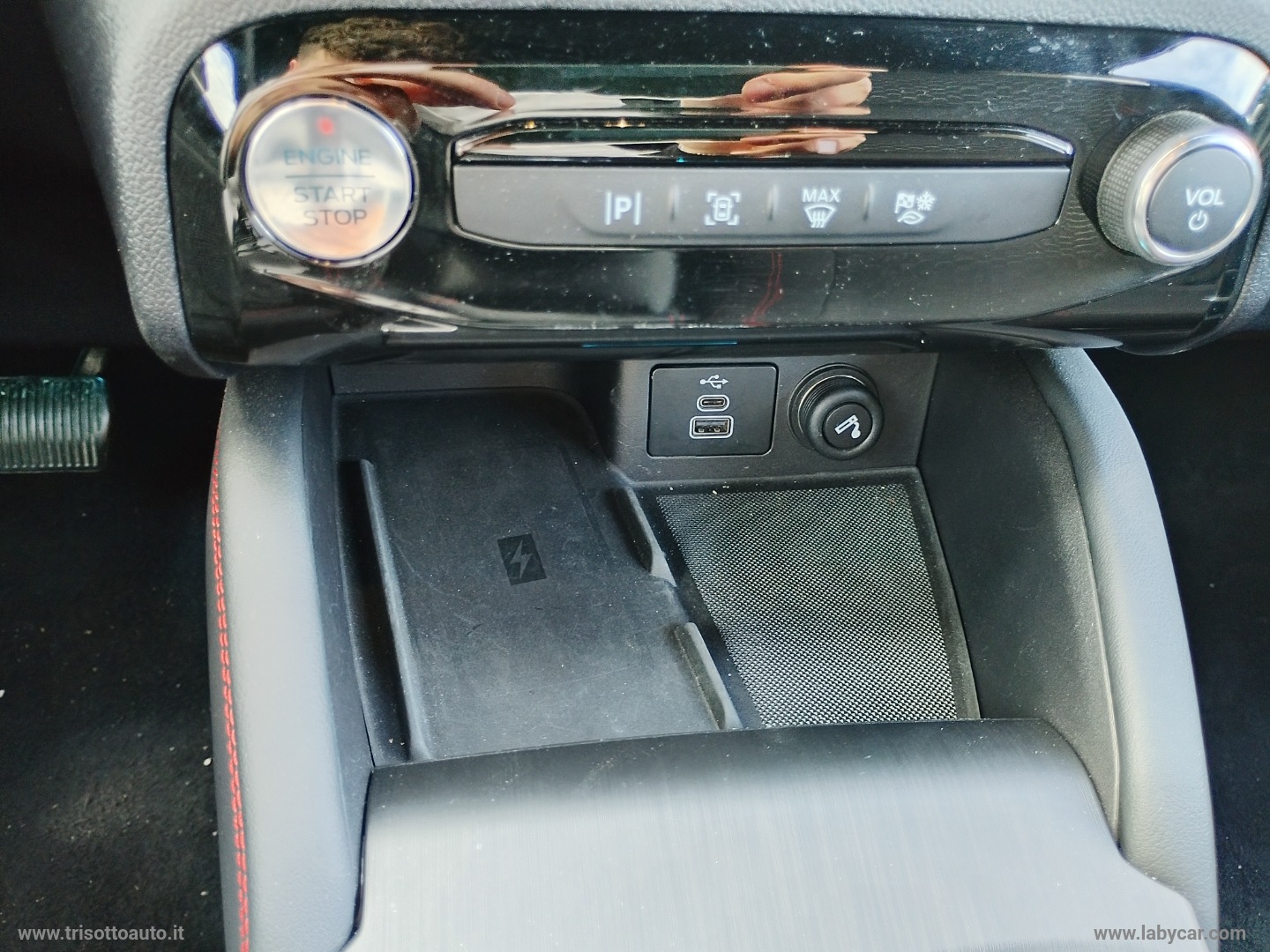 Kuga 2.5 Full Hybrid 151CV - immagine 24