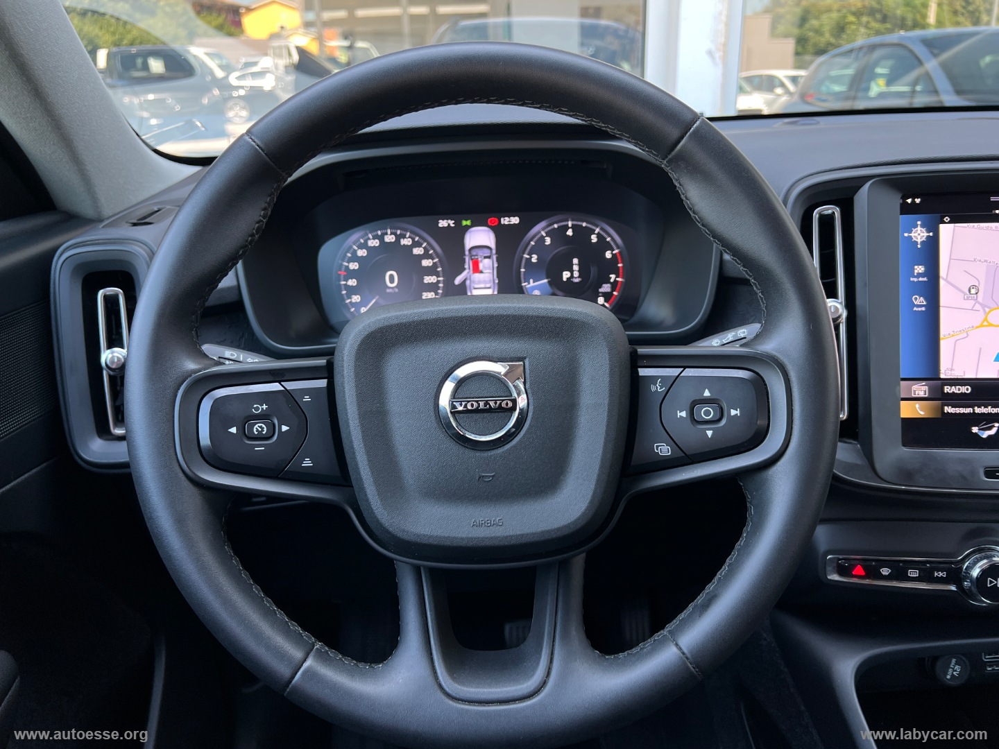 XC40 T2 automatico Essential - immagine 24
