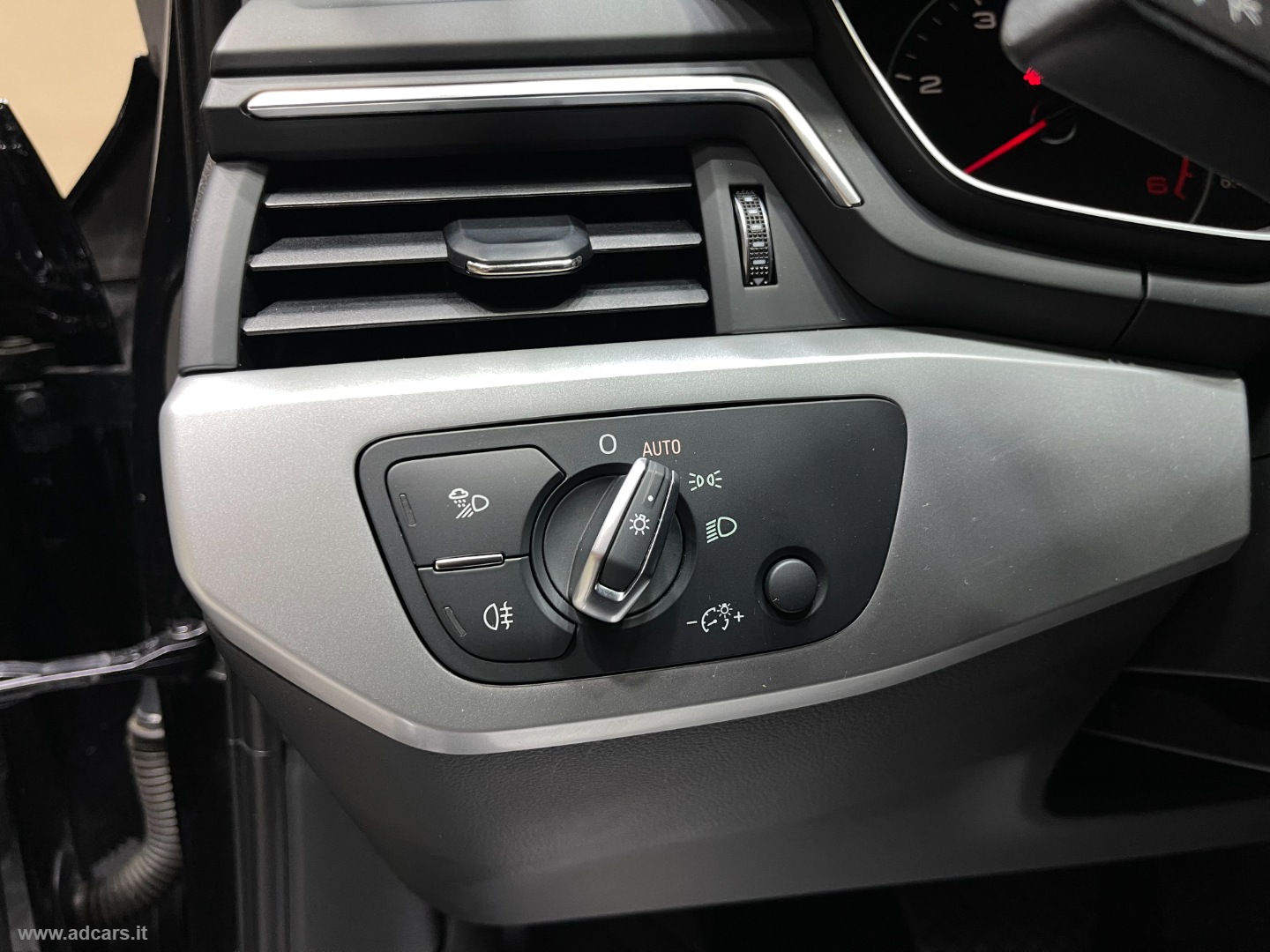 A4 Avant 2.0 TDI 150CV S tr. Business *CLIMA 3 ZONE*FARI LED* - immagine 24