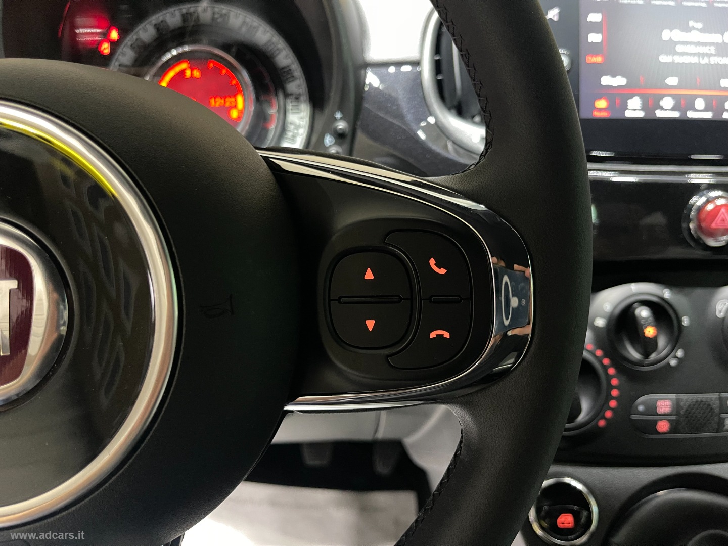 500 Cabrio Hybrid DOLCEVITA *NEOPATENTATI* - immagine 24