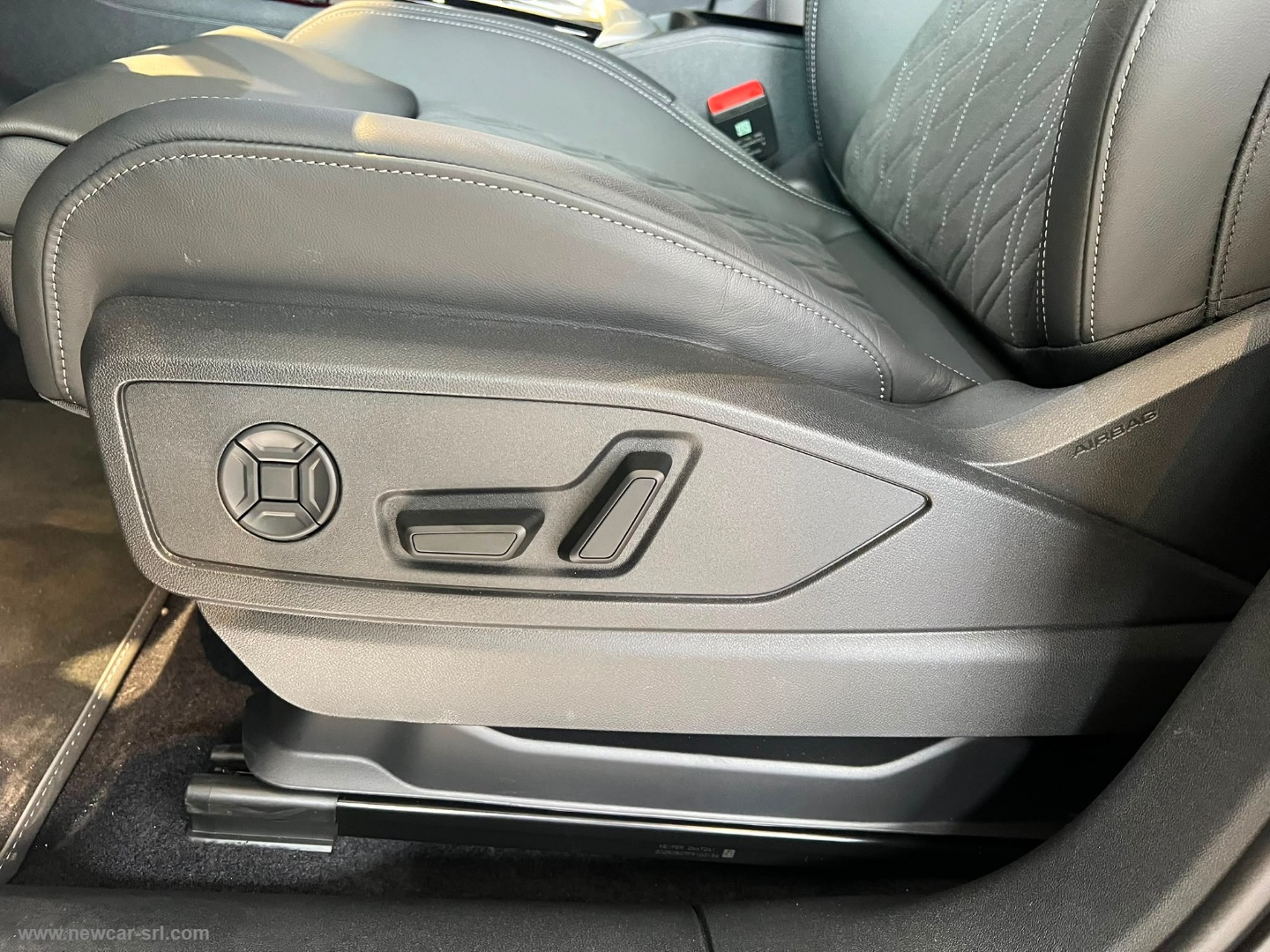 Q5 TDi S tronic quat. Launch ed. S line - immagine 24