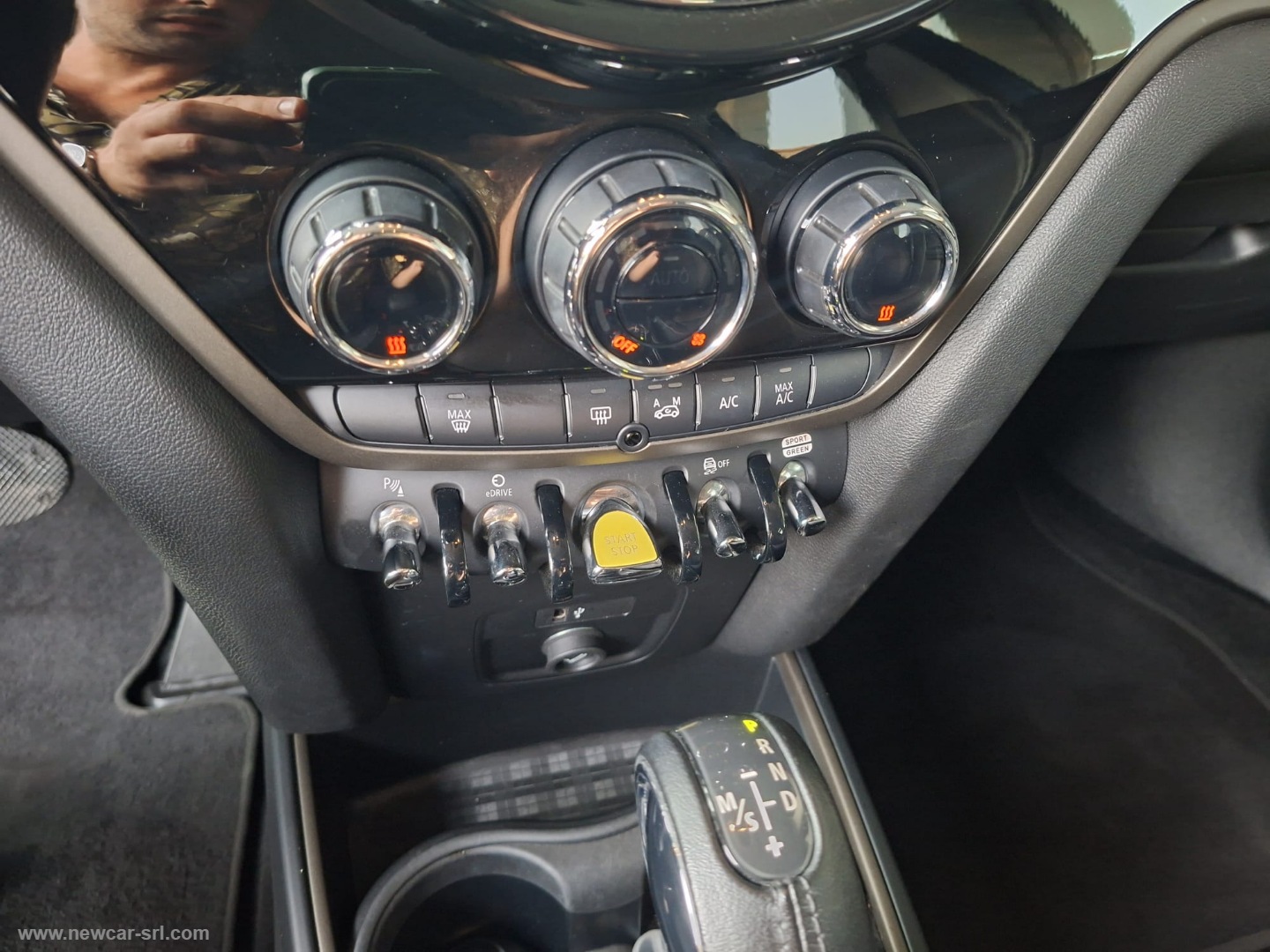 Mini Cooper SE Business Countryman ALL4 - immagine 24