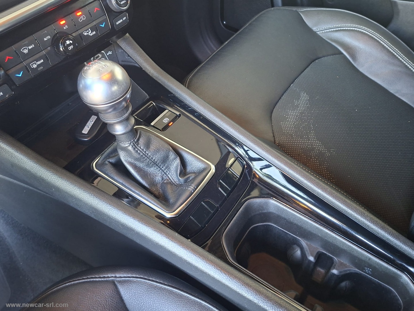 Compass 1.6 Mjt II 2WD Limited - immagine 24