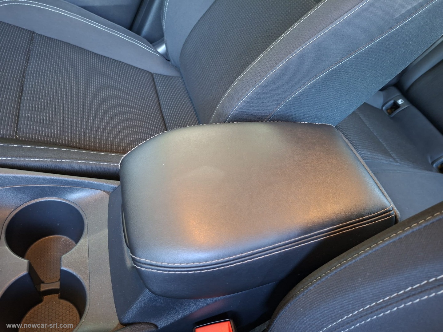 Qashqai MHEV 158 CV Xtronic Business - immagine 24