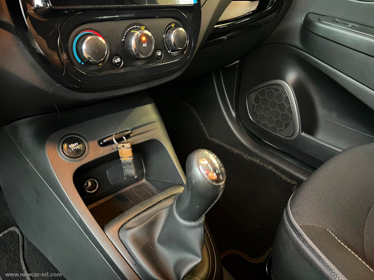 Captur 1.5 dCi 8V 90 CV S&S Live - immagine 24