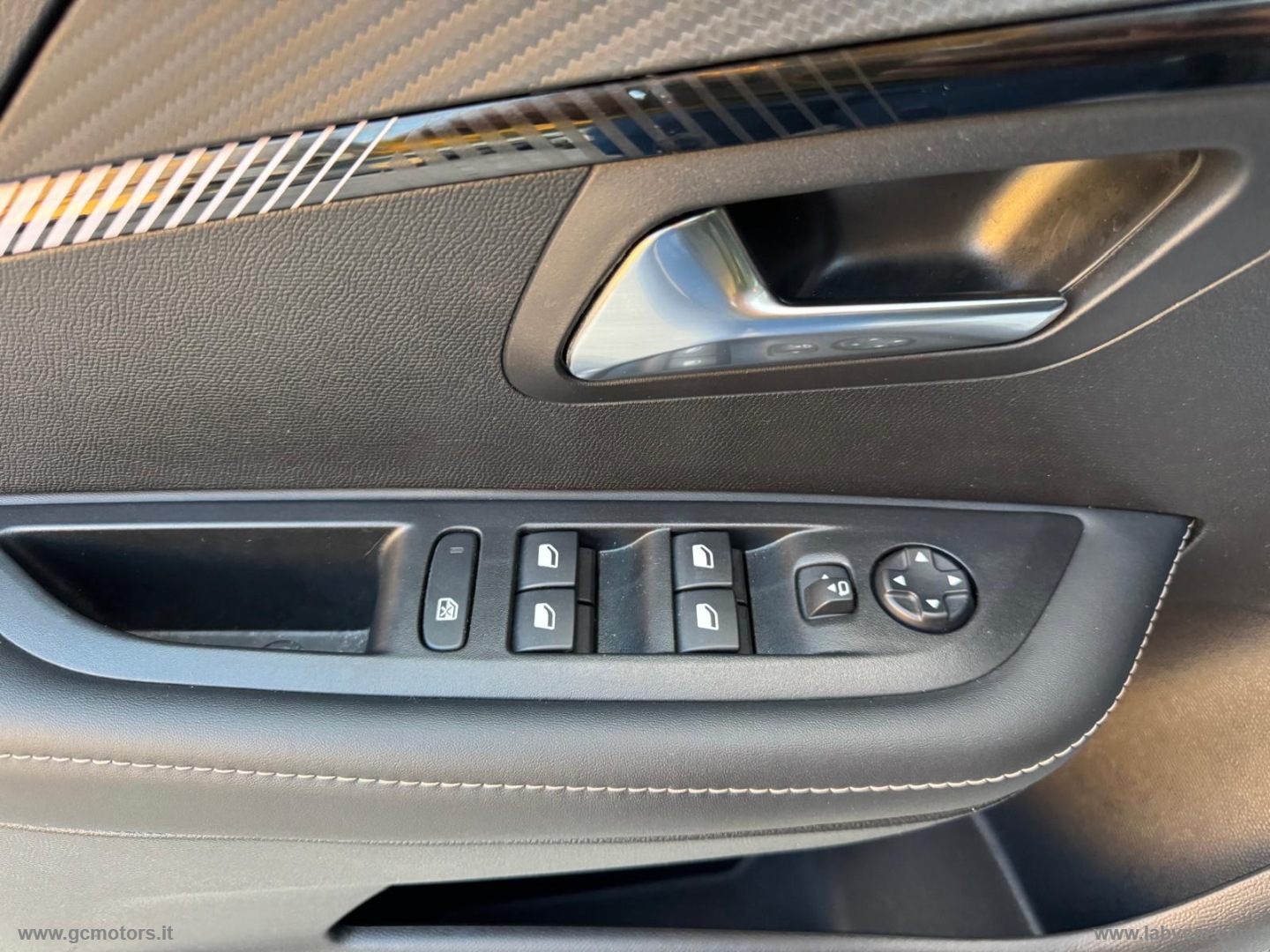 Peugeot 208 208 PureTech 100 S&S 5p. Allure - Immagine 24