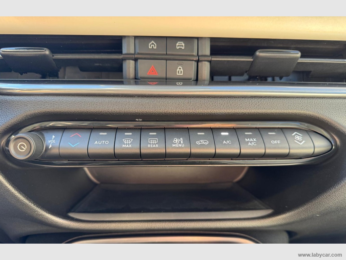 Fiat 600 Hybrid MHEV La Prima - Immagine 24