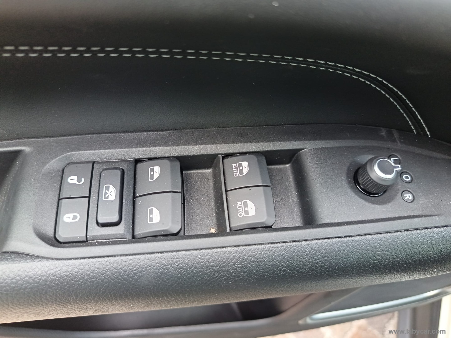 Jeep Compass 1.3 T4 2WD Night Eagle - Immagine 24