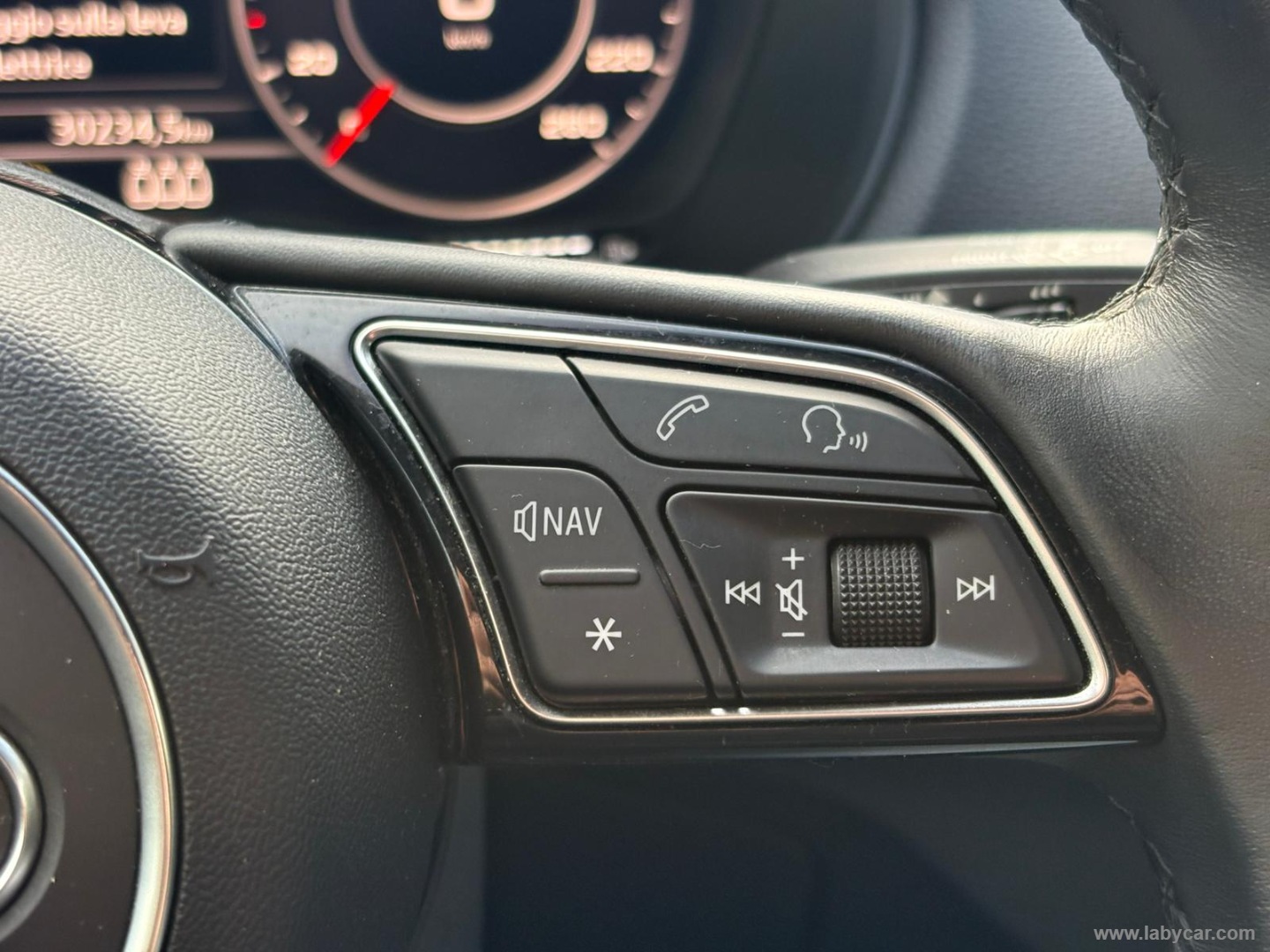 Q2 30 TDI S tronic Business Plus - immagine 24