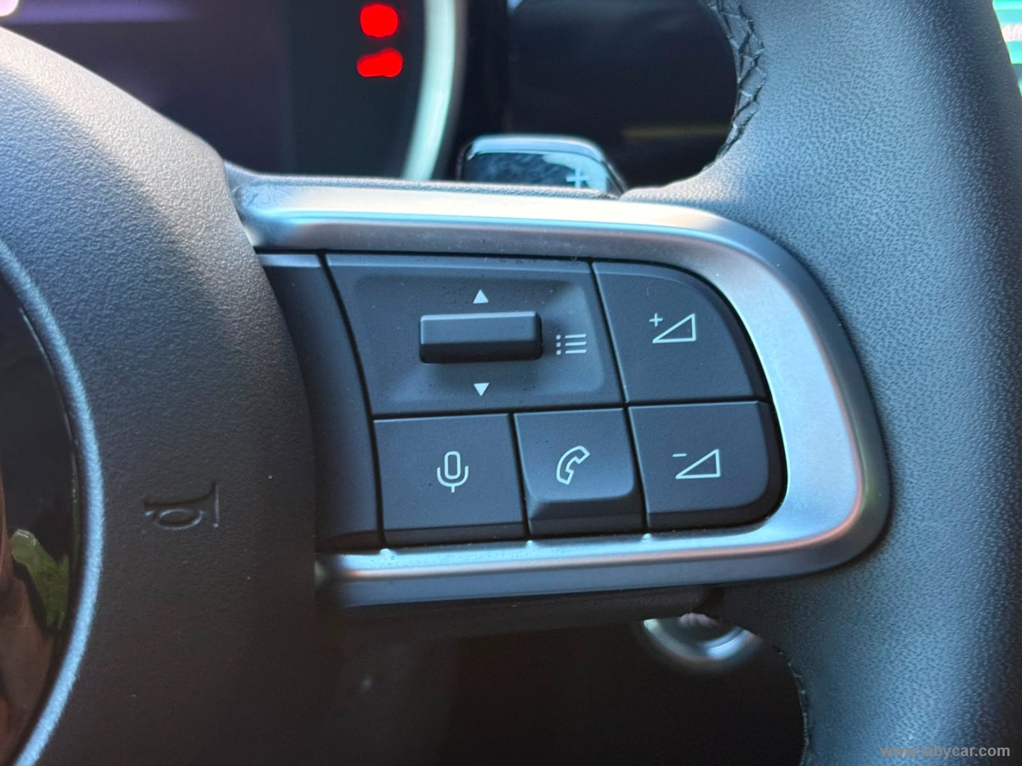 Fiat 600 Hybrid 145 CV DCT MHEV Icon - Immagine 24