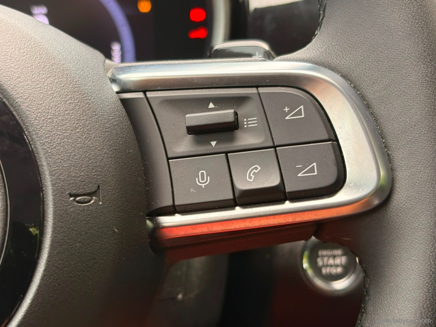 Fiat 600 Hybrid 145 CV DCT MHEV Icon - Immagine 24