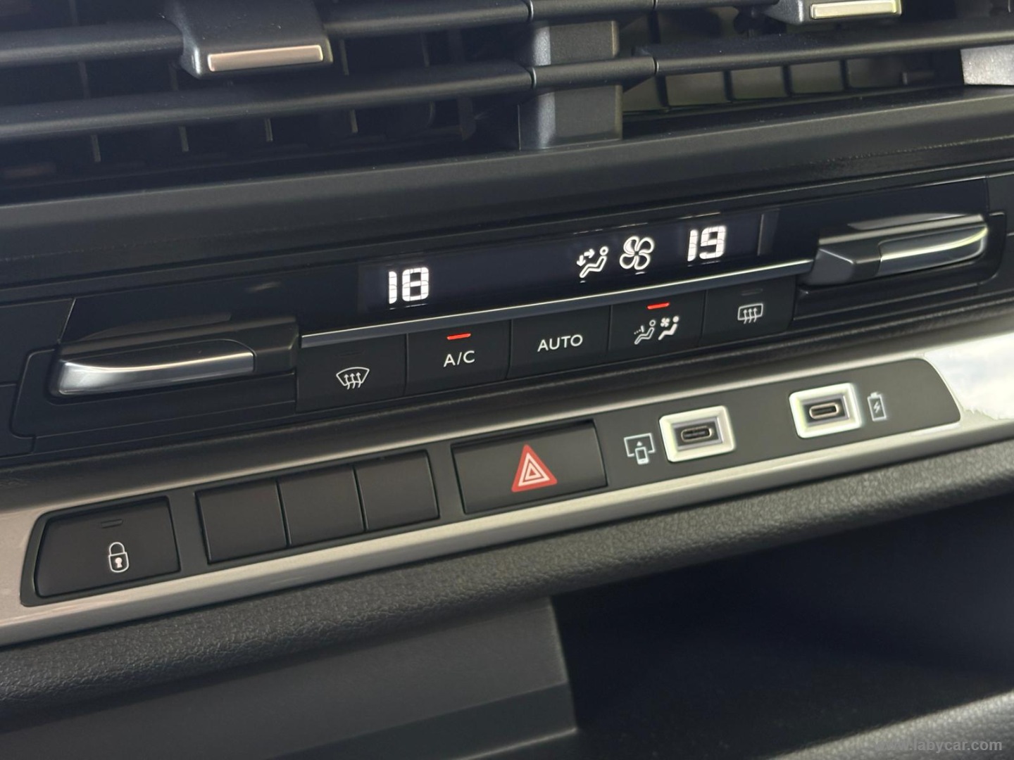 Fiat Ulysse 2.2 Multijet 180 CV S&S AT8 L3 - Immagine 24
