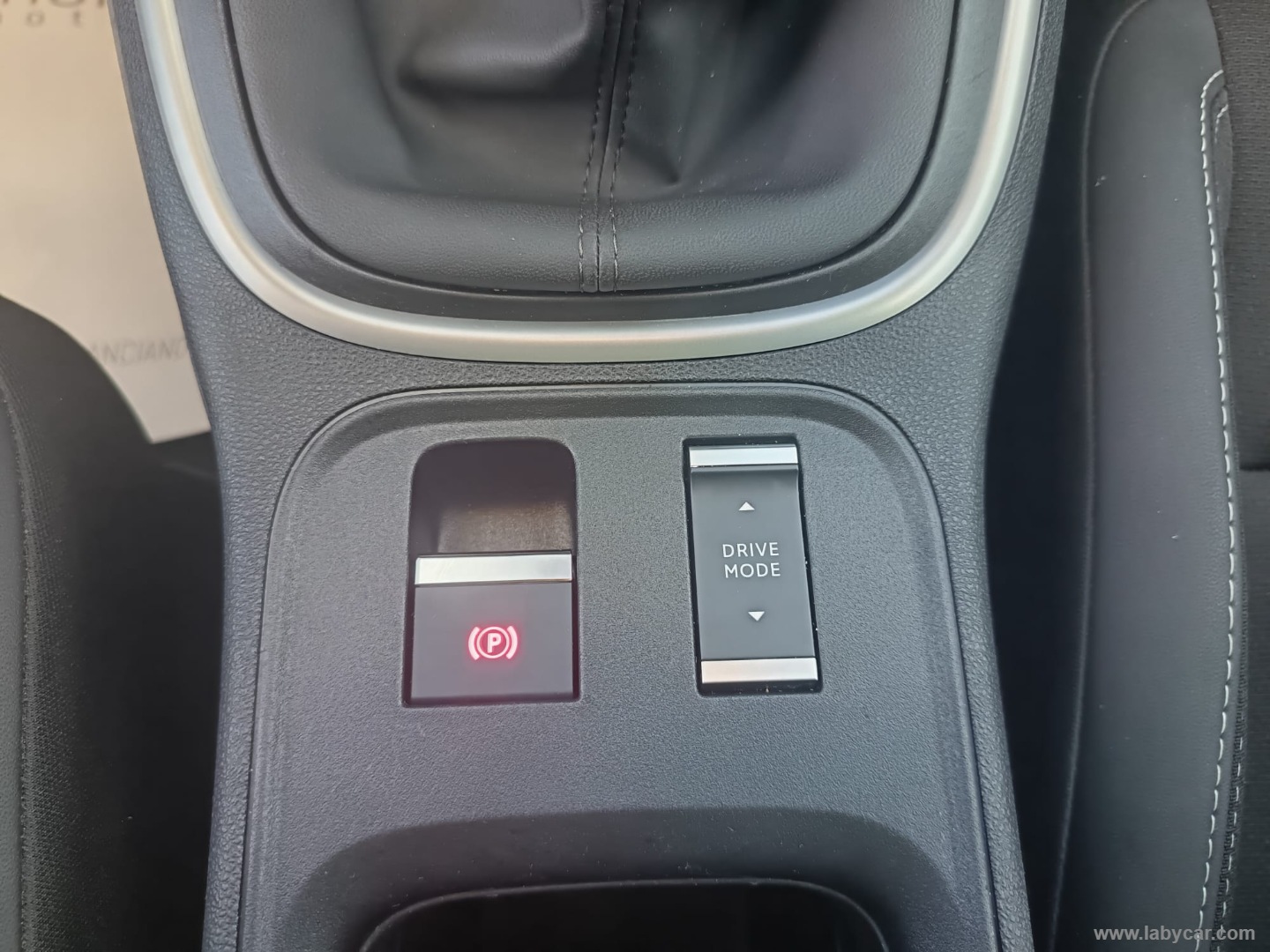 Jeep Avenger 1.2 Turbo Altitude - Immagine 24