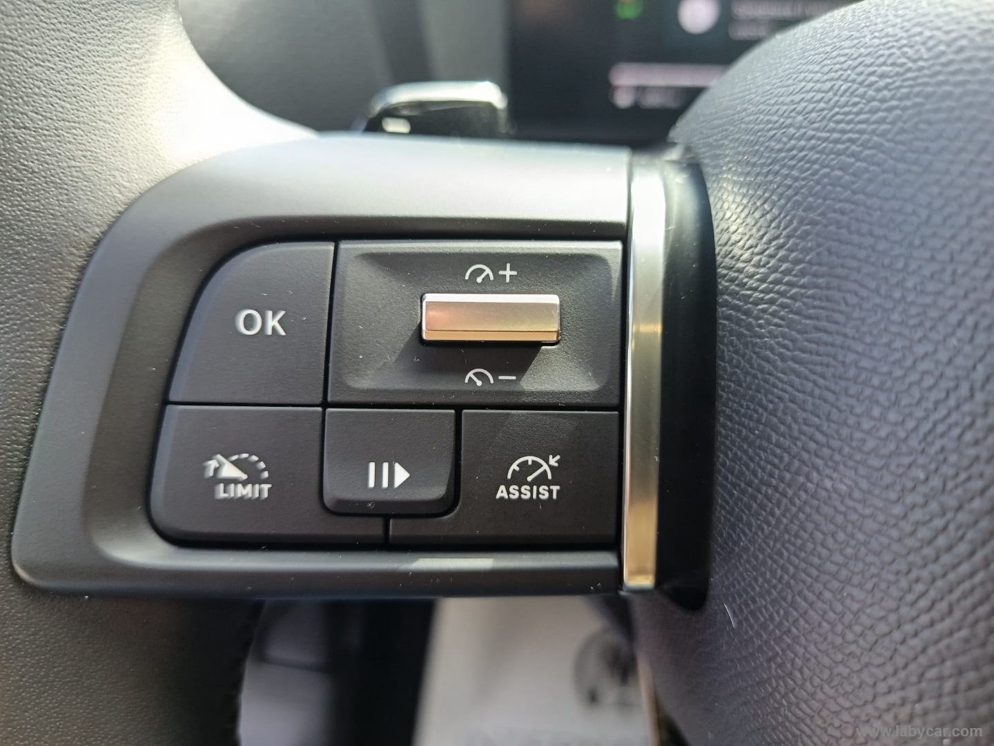 Citroën C4 Hybrid 145 e-DCS6 Plus - Immagine 24