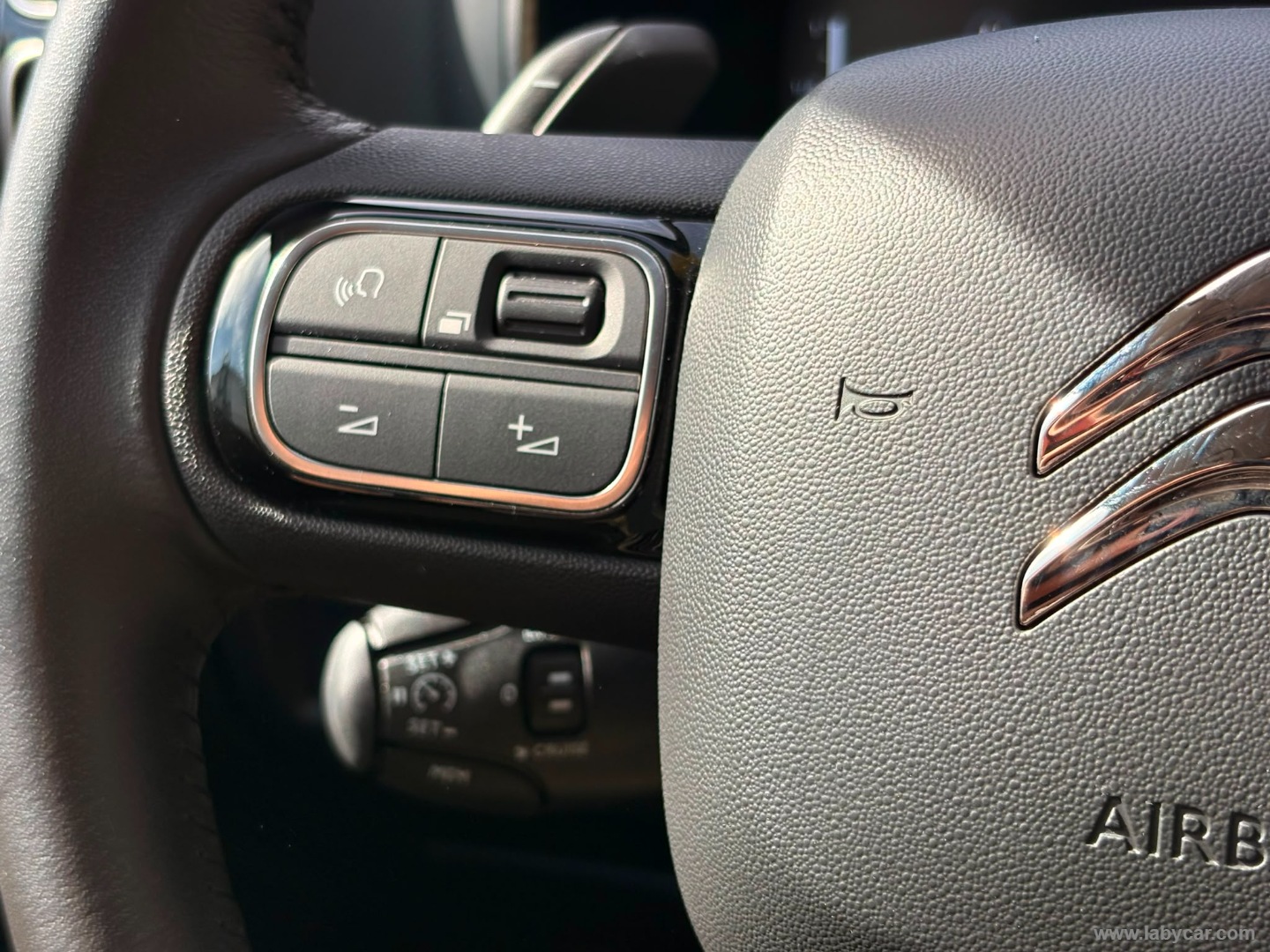 Citroën C5 Aircross Hybrid 145 e-DCS6 Max - Immagine 24