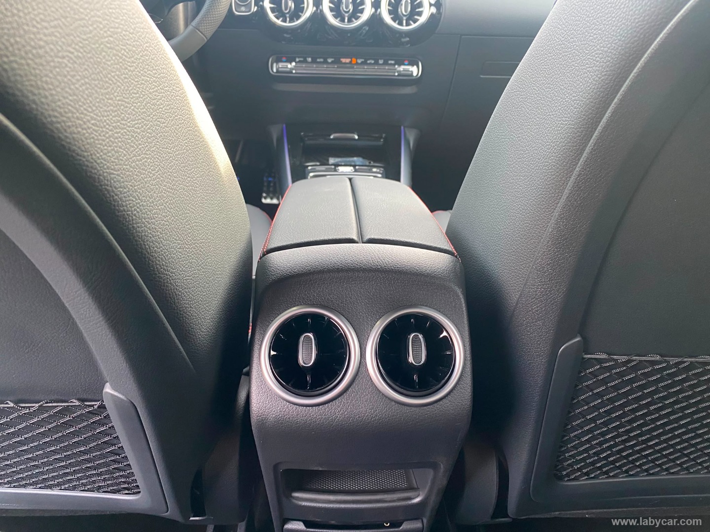 Mercedes-Benz Classe GLA GLA 200 d Automatic AMG Line Extra - Immagine 24