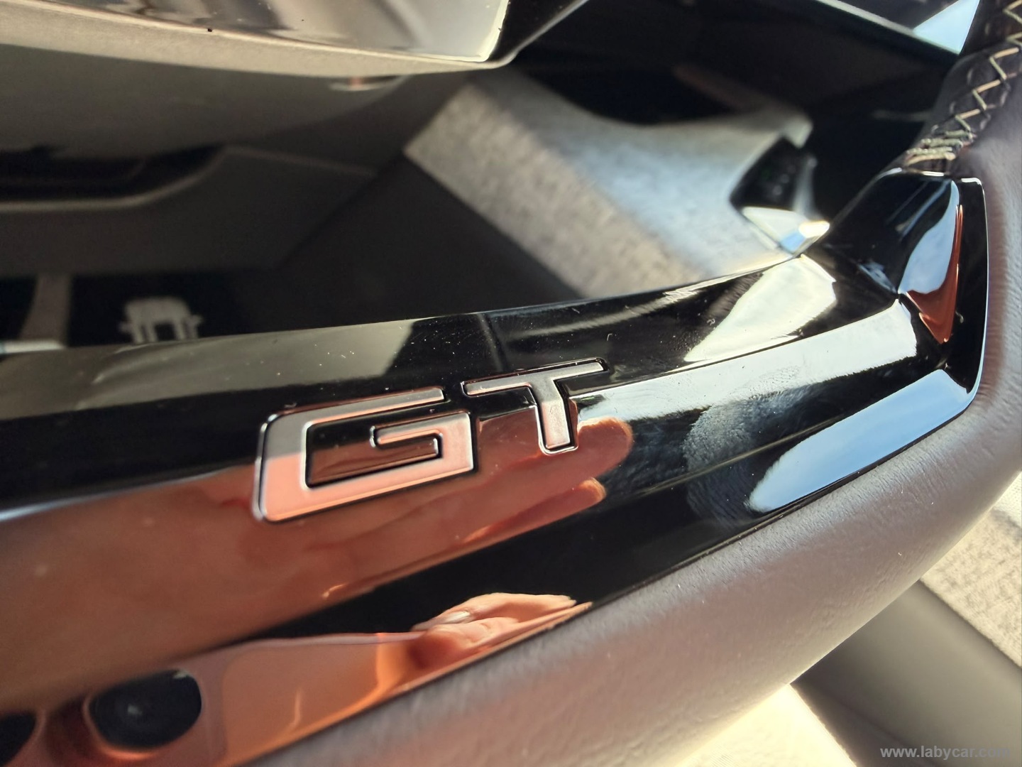 Peugeot 3008 Hybrid 145 e-DCS6 GT - Immagine 24