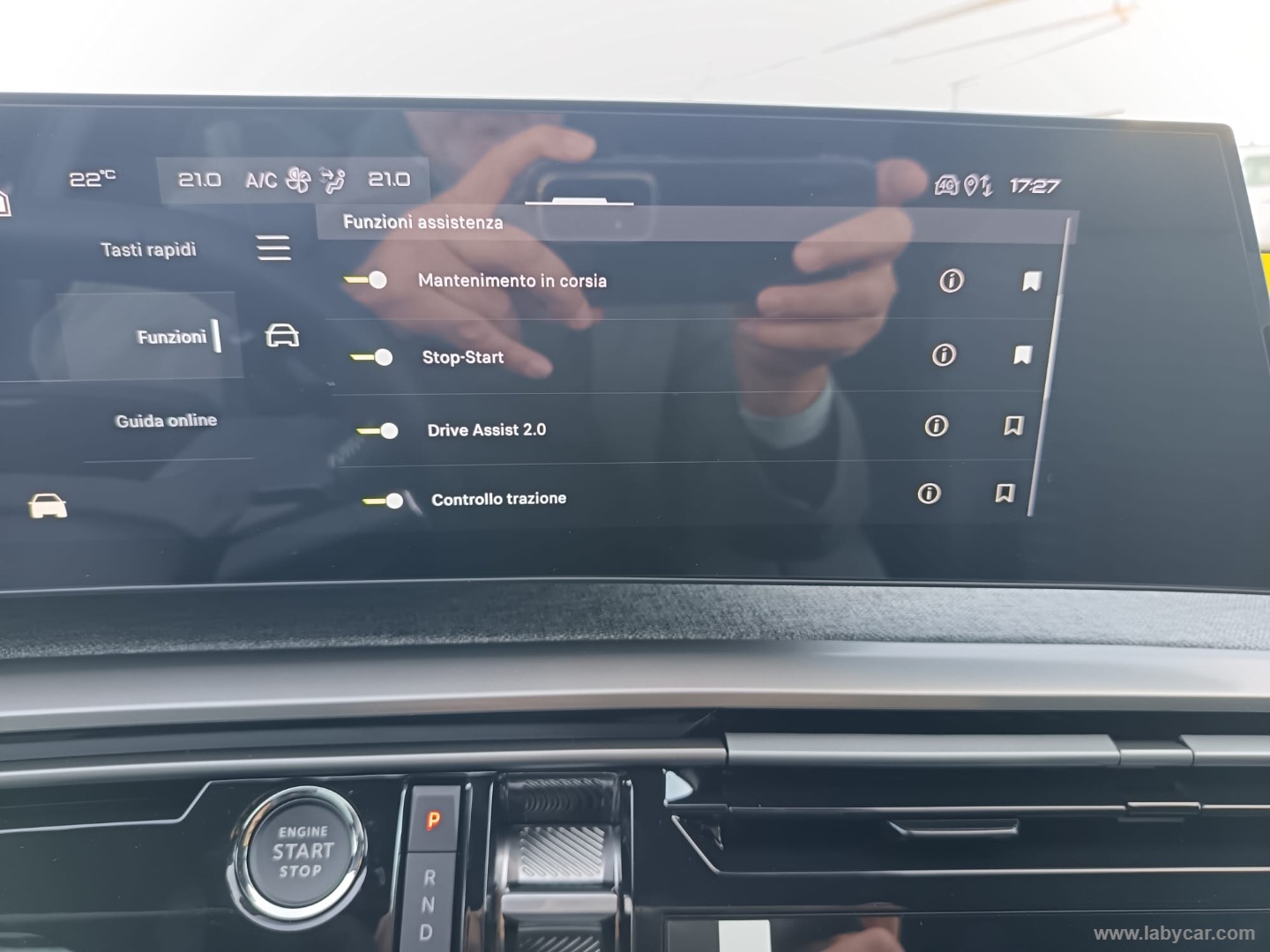 Peugeot 3008 Hybrid 145 e-DCS6 GT - Immagine 24