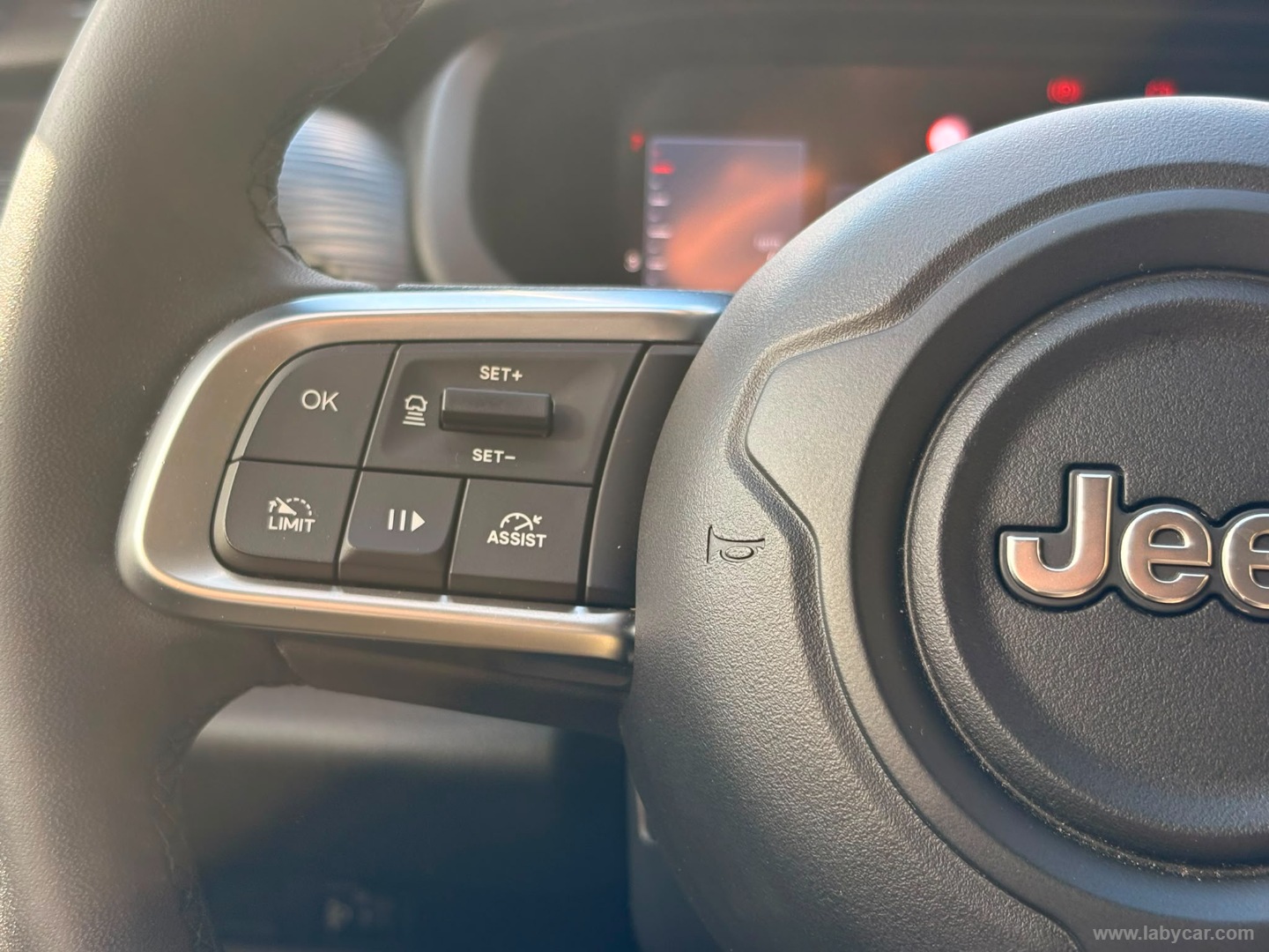 Jeep Avenger 1.2 Turbo Altitude - Immagine 24