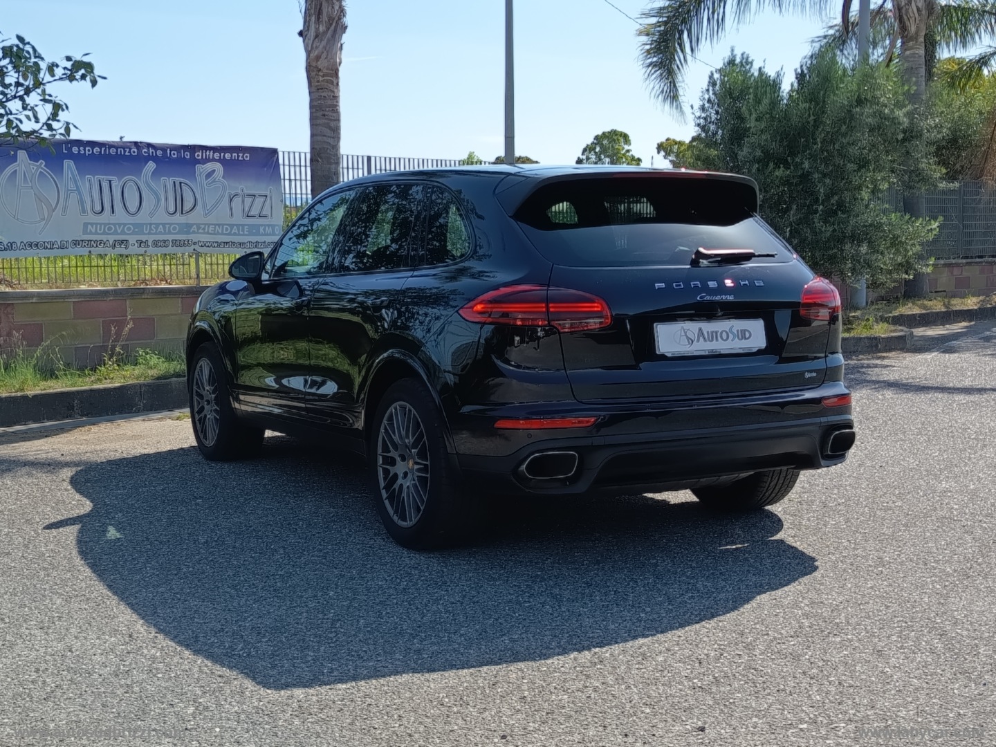 Cayenne 3.0 Diesel Platinum Edition - immagine 24