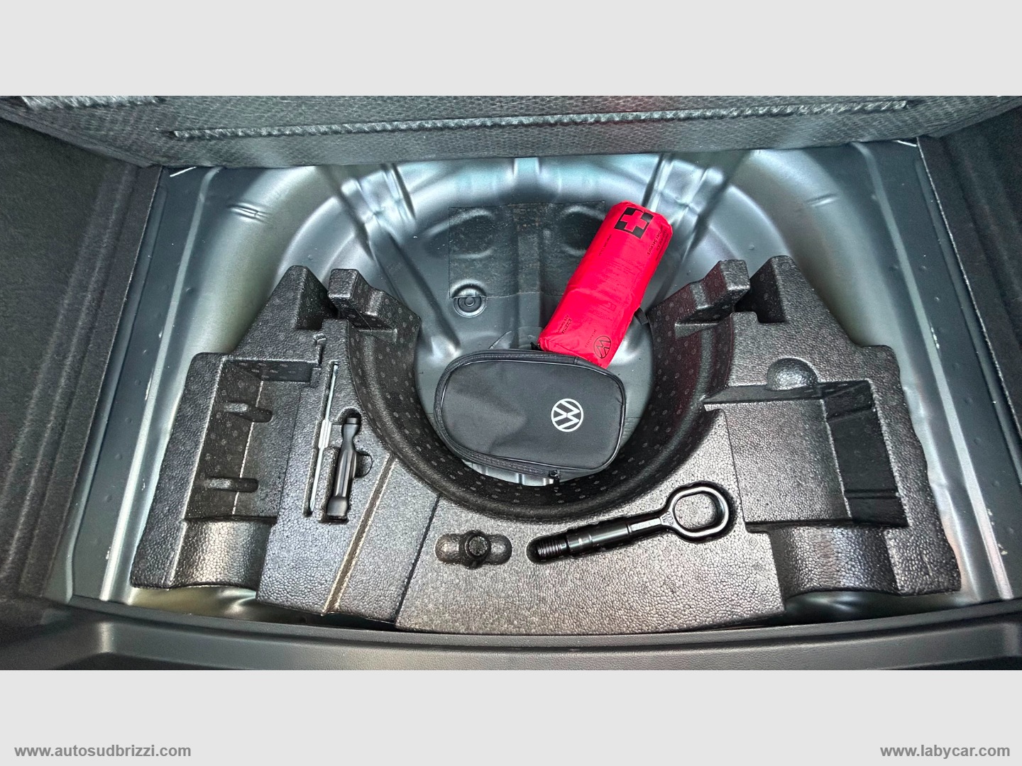 T-Roc 2.0 TDI 116 CV SCR Style - immagine 24