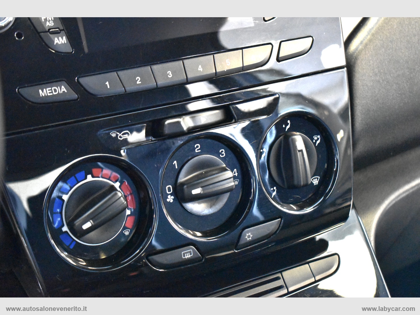 Ypsilon 1.2 69 CV 5p. Elefantino - immagine 24