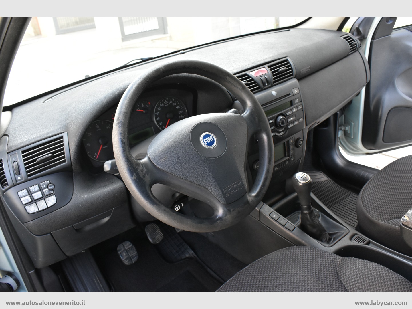 Stilo 1.9 JTD M.W. Dynamic - immagine 24