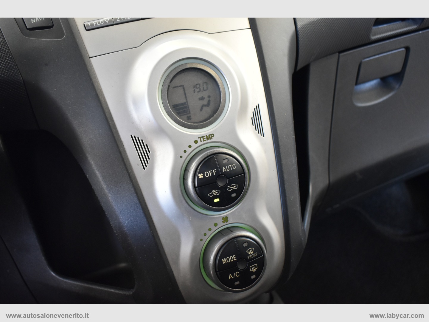 Yaris 1.4 D-4D 5p. Sol - immagine 24
