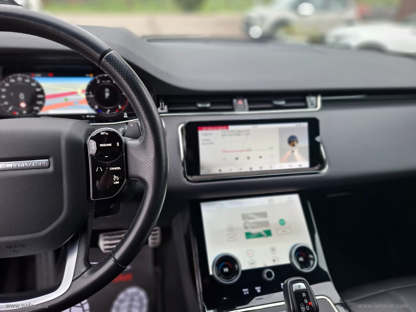 RR Evoque 2.0D L.Flw 150 CV R-Dynamic S - immagine 24